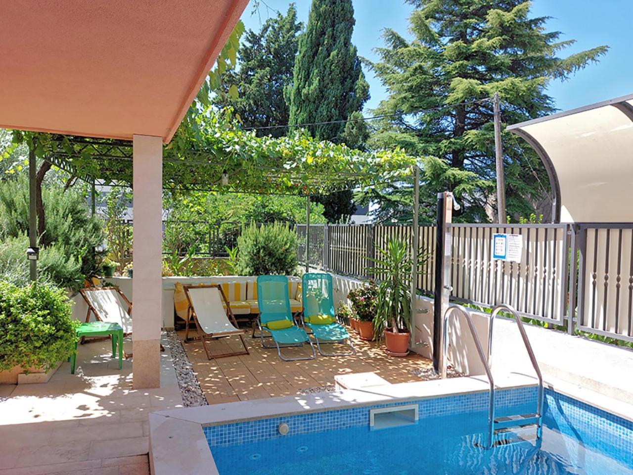 Poolside Paradise - A Hidden Gem In Сплит Екстериор снимка